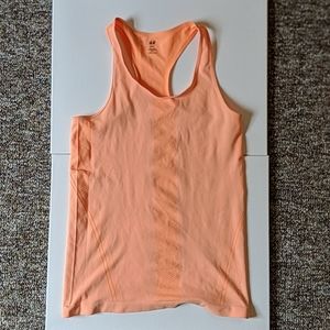 H&M tank